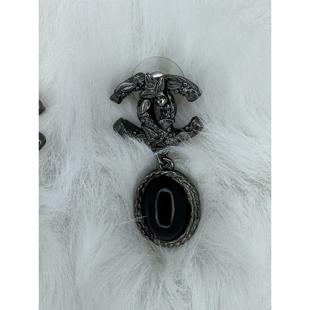 Chanel Vintage CC Logo Drop Earrings (2010A Collection) - Picture 3 of 6